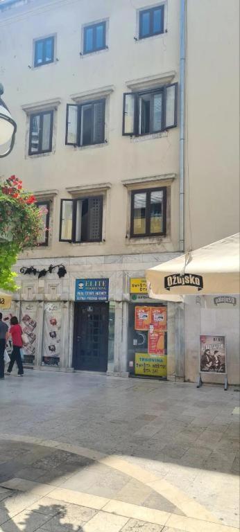רייקה Apartman Julija 1 מראה חיצוני תמונה