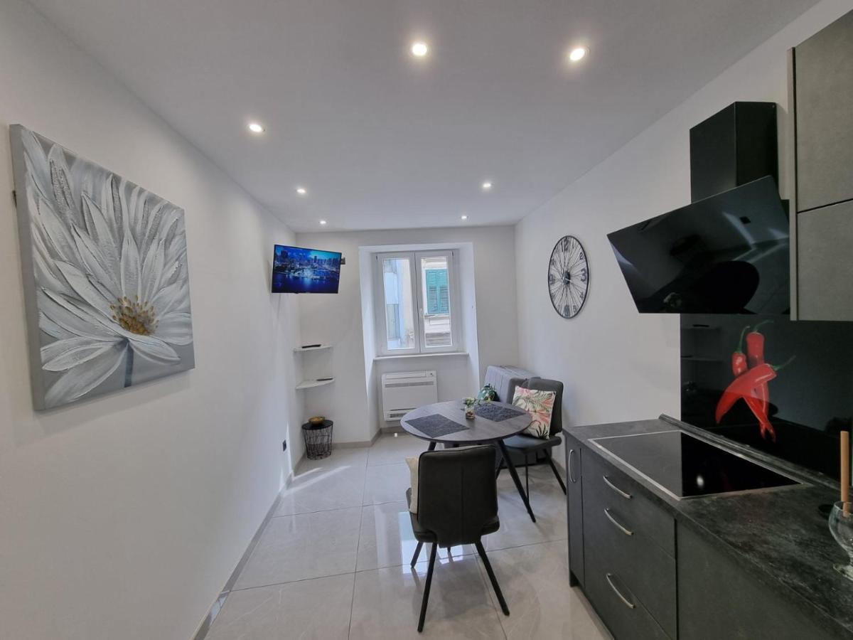 רייקה Apartman Julija 1 מראה חיצוני תמונה