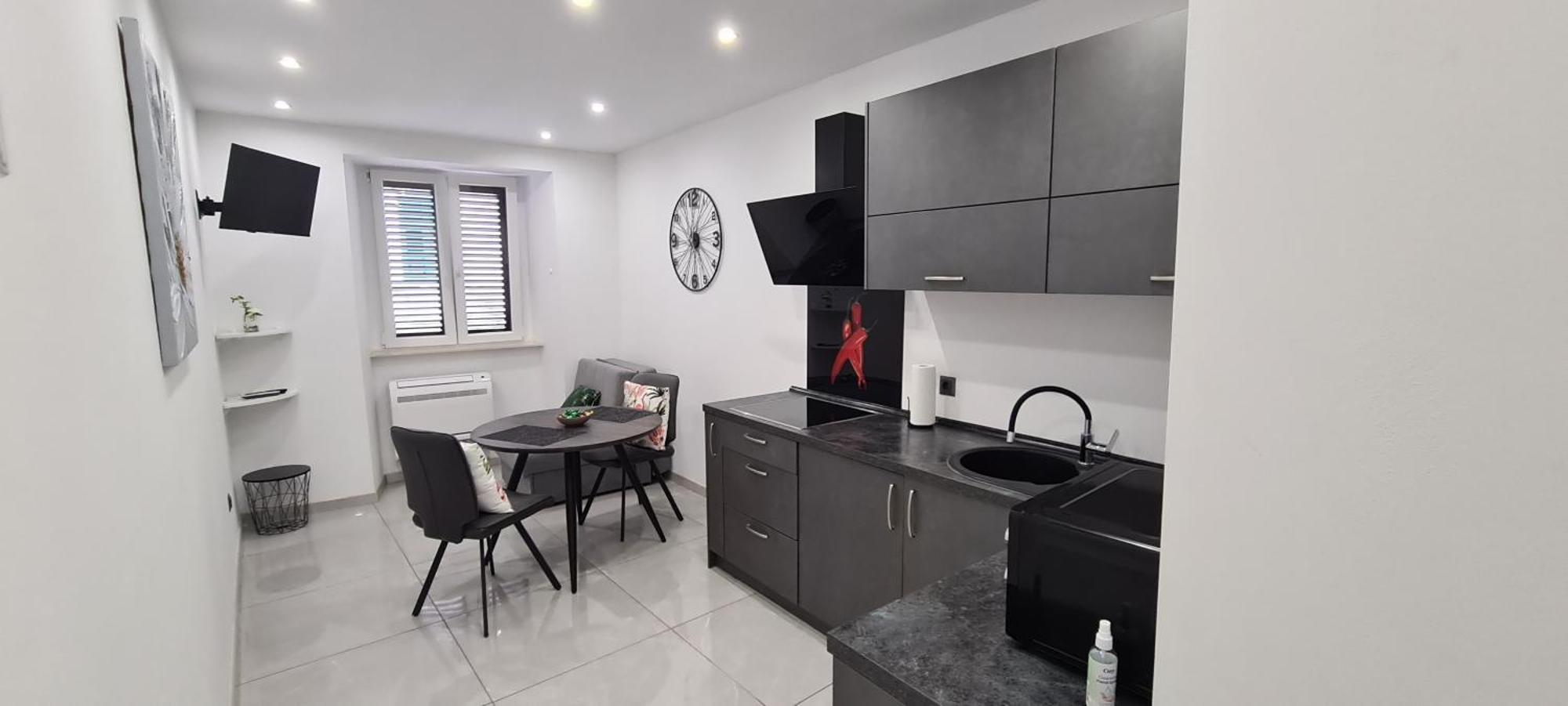 רייקה Apartman Julija 1 מראה חיצוני תמונה